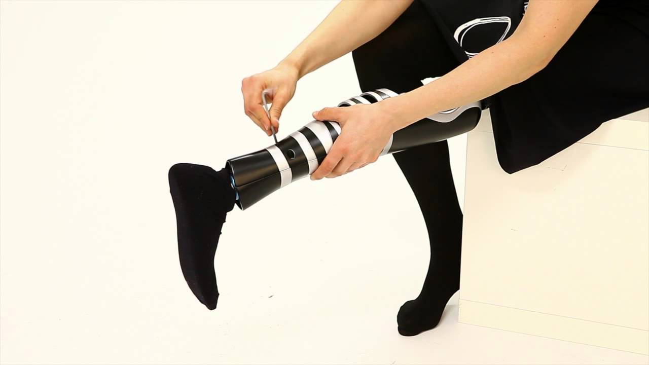 How to install UNYQ Above Knee Prosthetic Fairings