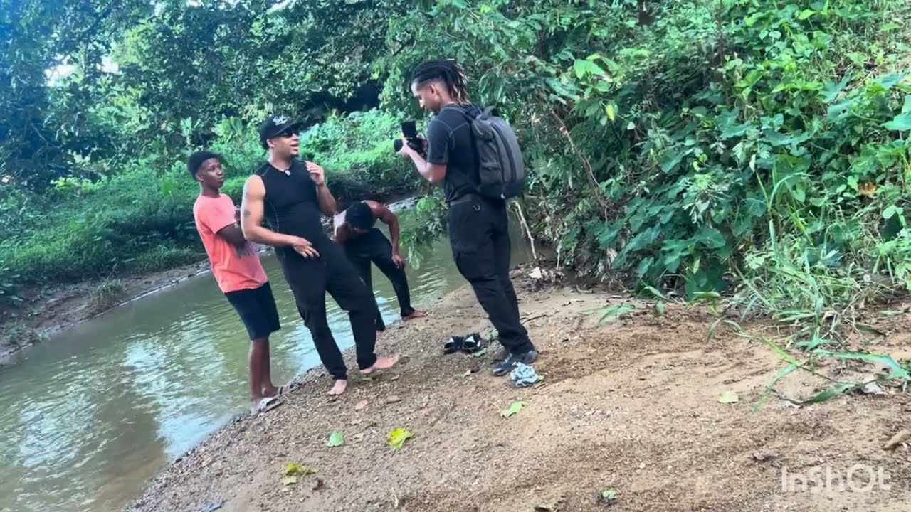 Se electiona el ninja Dominicano en medio de la entrevista con el capri 😰