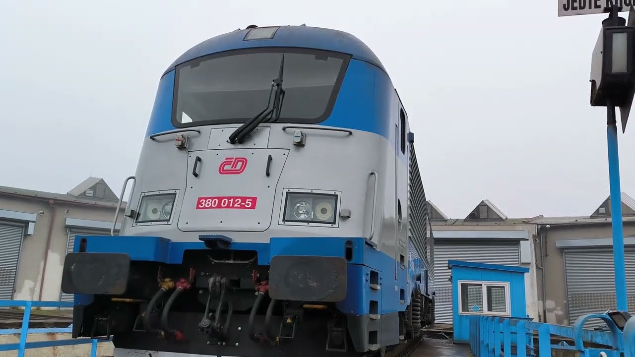 Loučení s řadou 380 na trati Praha - Budapešť