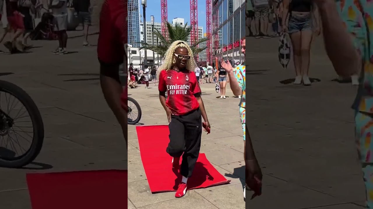 I believe everyone should walk down my red carpet😏🤩 #redcarpetboy