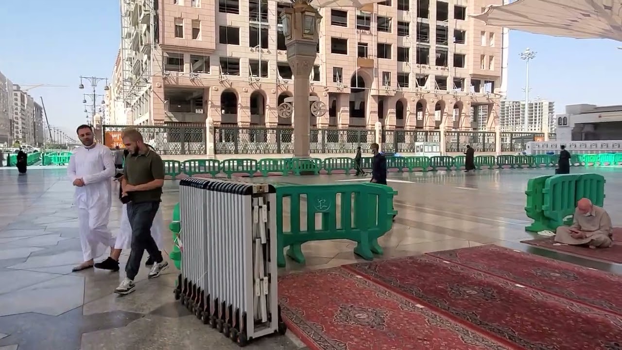 ١٠ أرقام خاصة بمصليات النساء في المسجد النبوي الشريف وجولة من الجهات الجنوبية حتى الشمالية