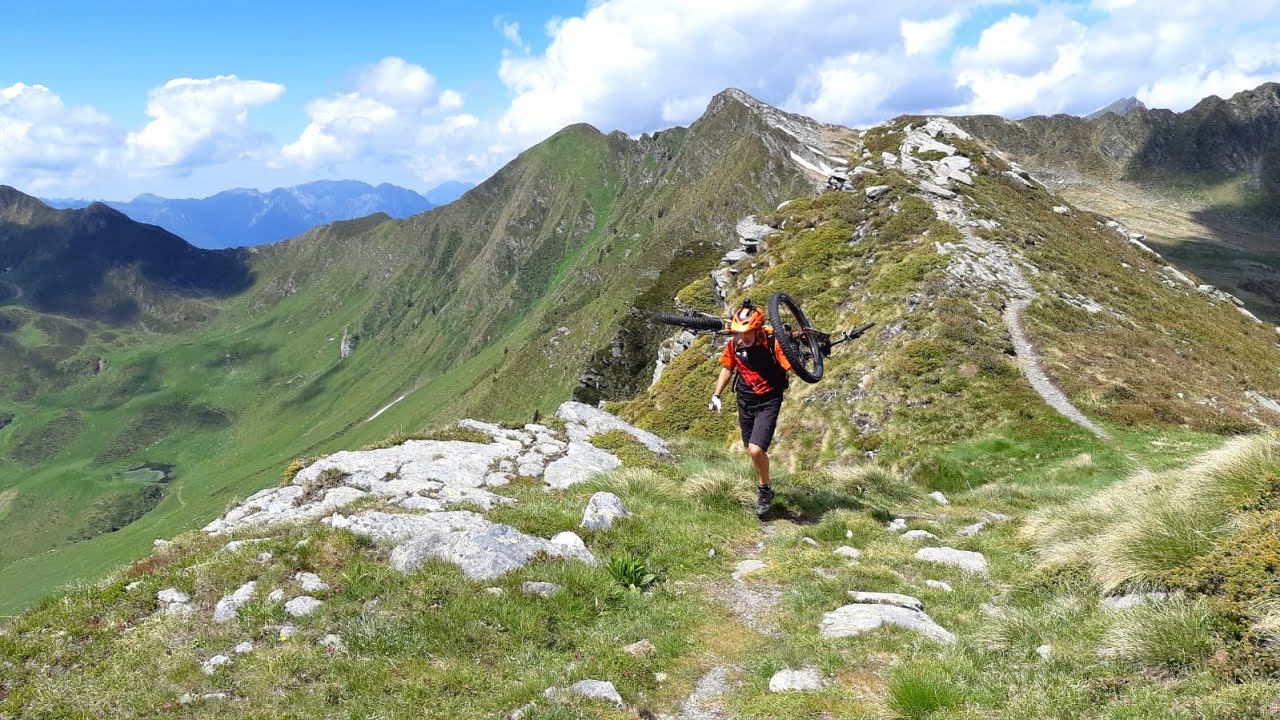 OROBIE: Cima di Lemma 2348m. in MTB