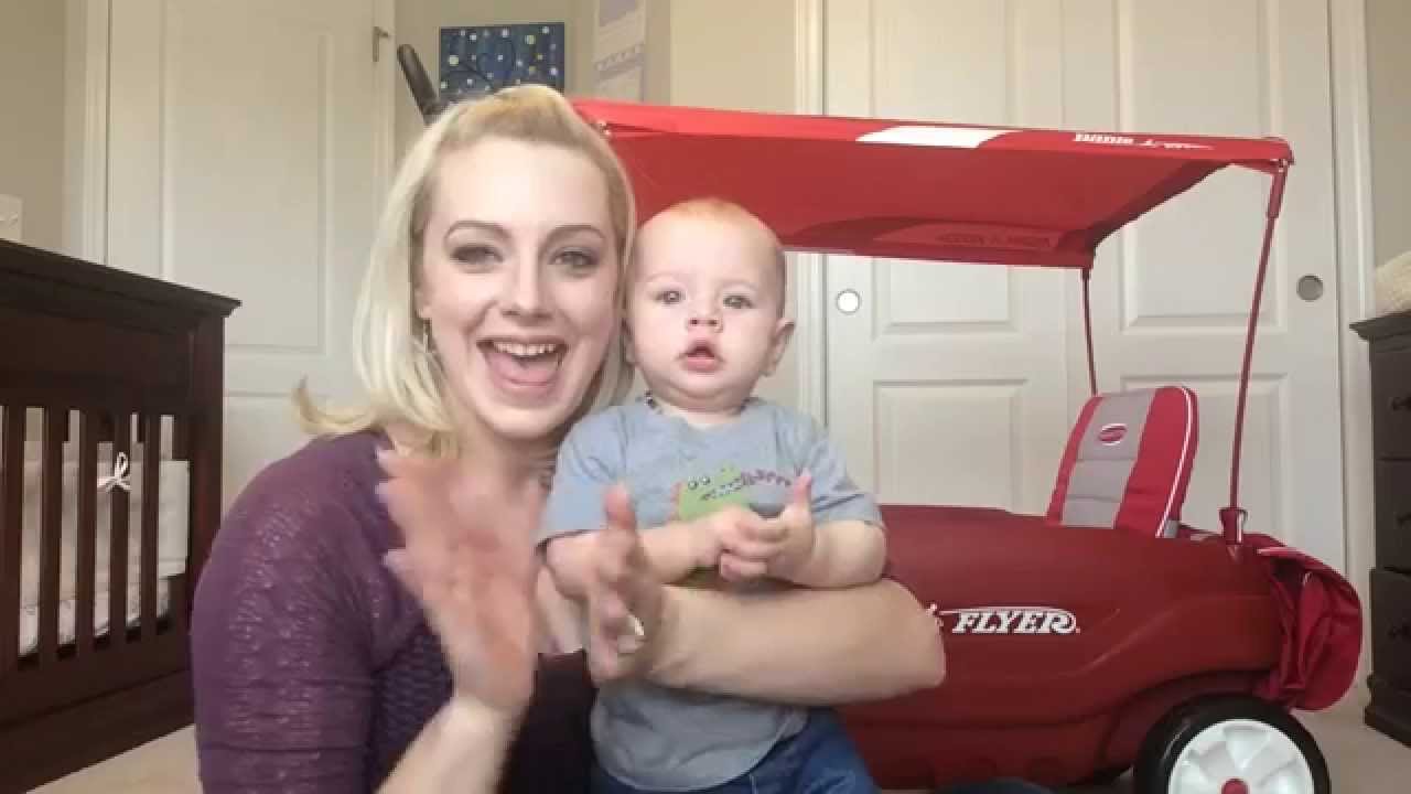Radio Flyer Ultimate Comfort Wagon Unboxing and Review