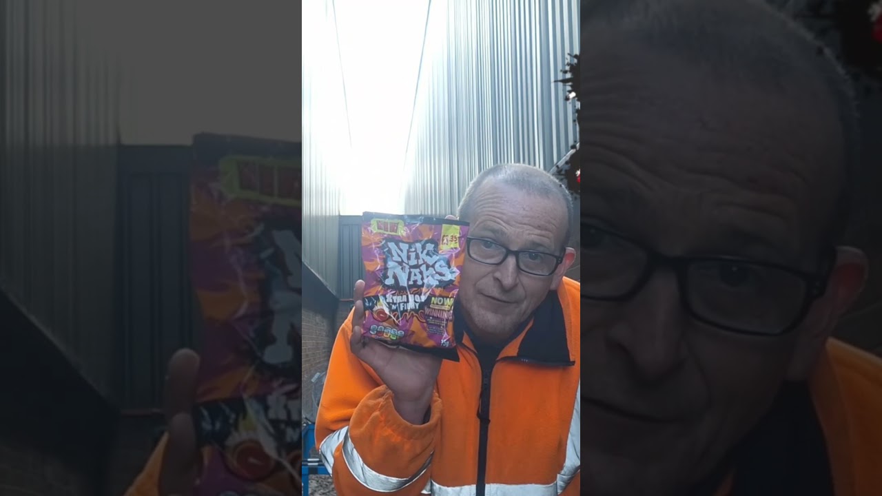 NIK NAKS EXTRA HOT FIERY #extra #hotnews #fiery #food #viralvideo #funny #viralshort #snacks #comedy