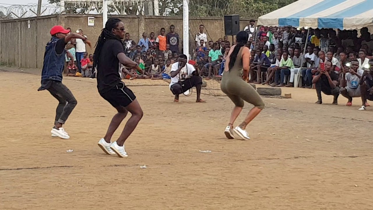 Prestations sandia chouchou au match de gala d'arouna kone à abobo