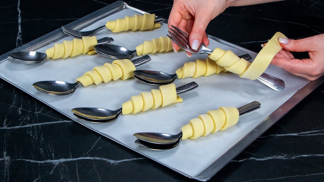 Самые вкусные трубочки готовлю дома - из слоеного теста, обмотанного на ложки