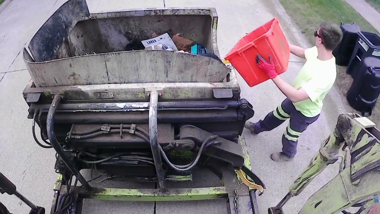 Garbage Man GoPro: Curotto Can Collecting Manual Recycle