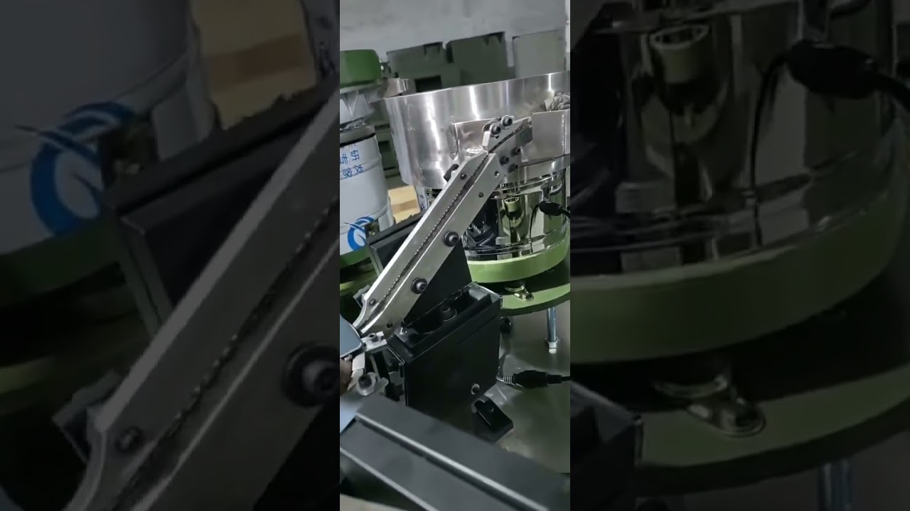 Bolt washer assembly machine