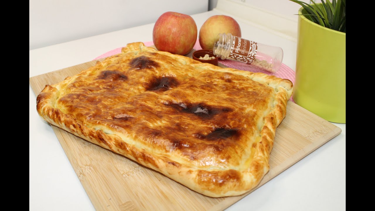 Empanada de Morcilla, Manzana y Piñones 🍎✨