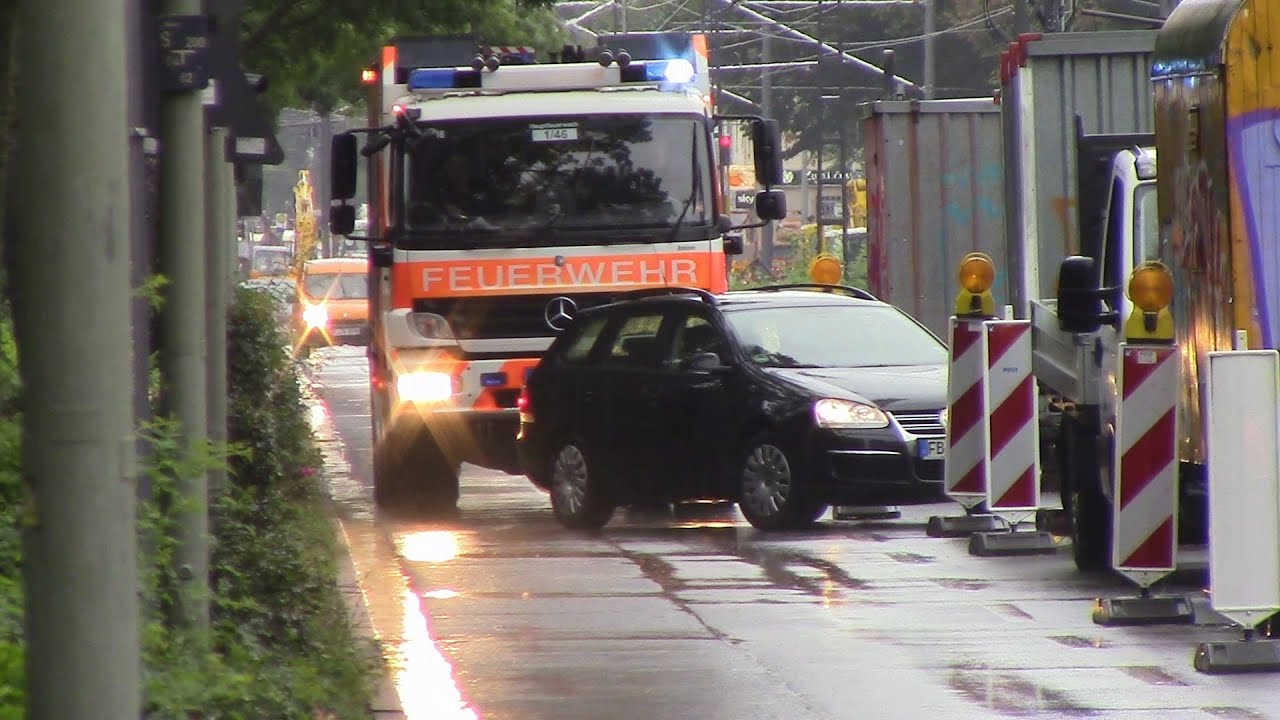 [Stau vor der Wache] HLF mit Lautsprecherdurchsage  + Reserve KDOW + DLK BLW 1 Frankfurt a.M