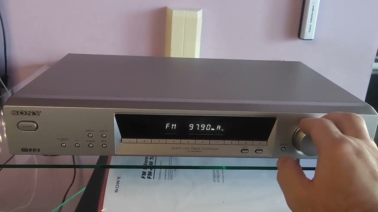 Цифровой, стерео тюнер Sony ST-SE370