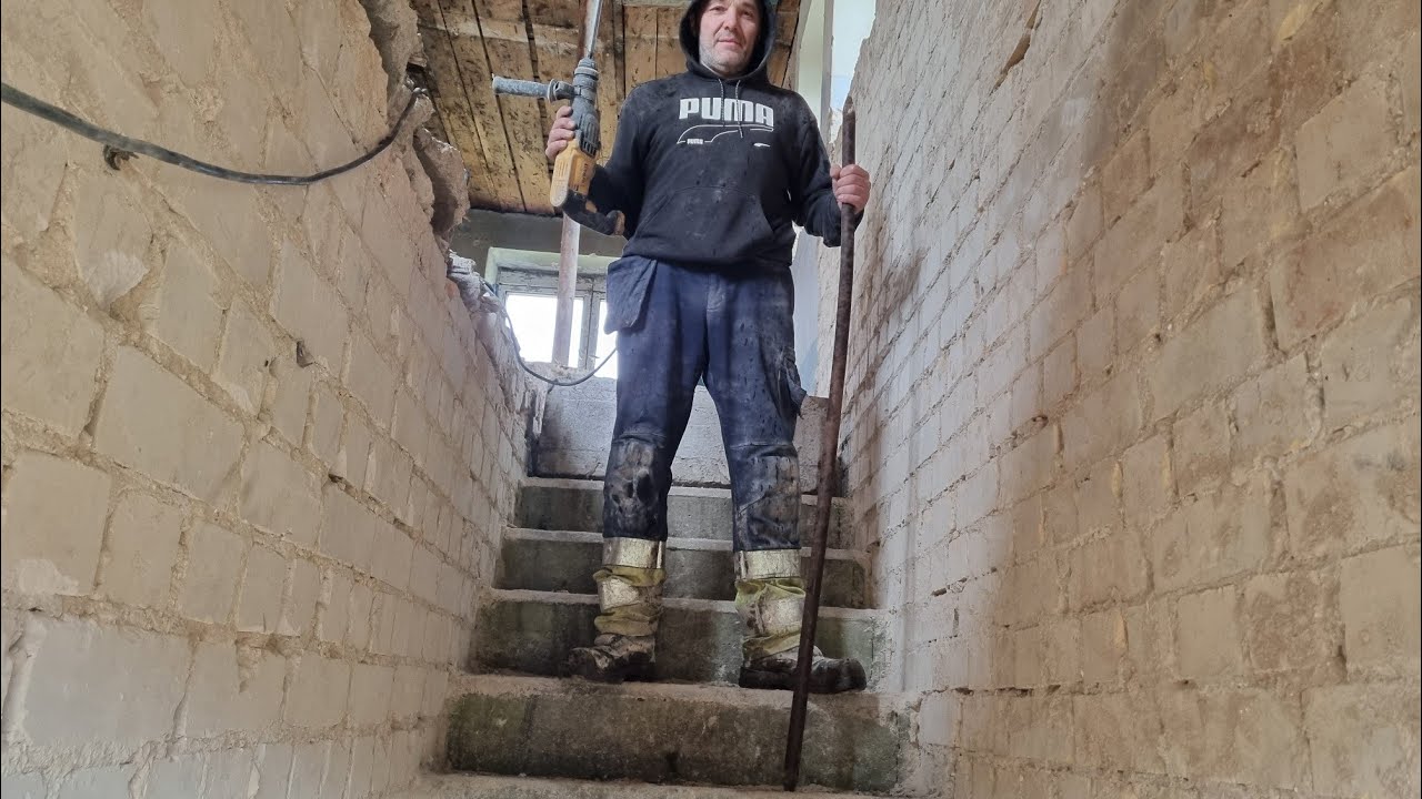 Mano sodyba miške.9 dalis. Nupirkau sodybą, 4 butų namą, darau renovaciją savo rankomis.