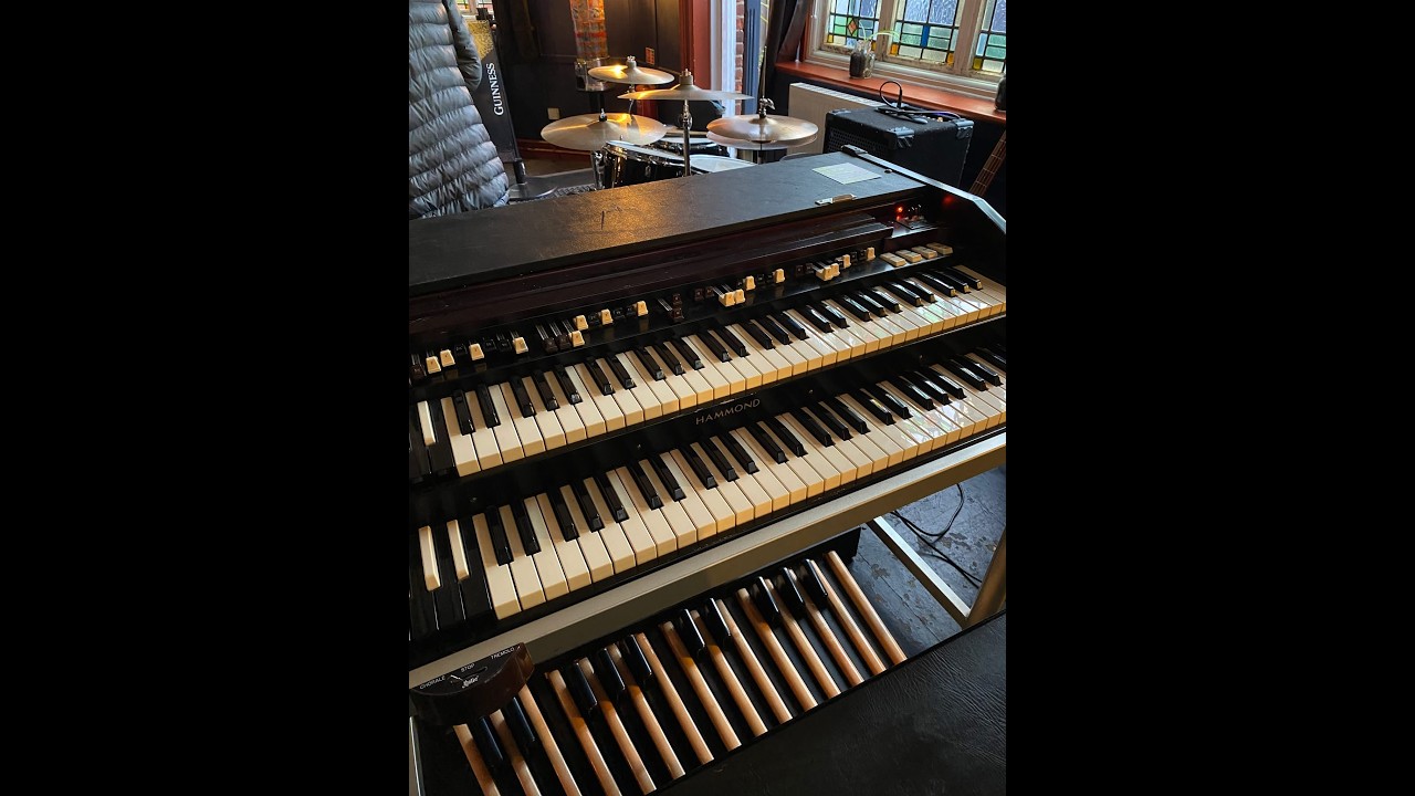Amazing Grace - Hammond B3 - British Gospel Funk - Martin Johnson B3