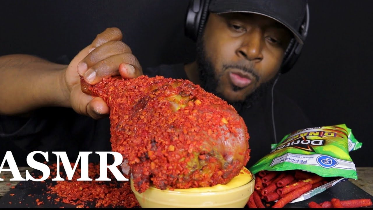 ASMR CHEESY GIANT SMOKED DORITOS DINAMITA HOT  TURKEY LEG . MUKBANG .  (NO TALKING)