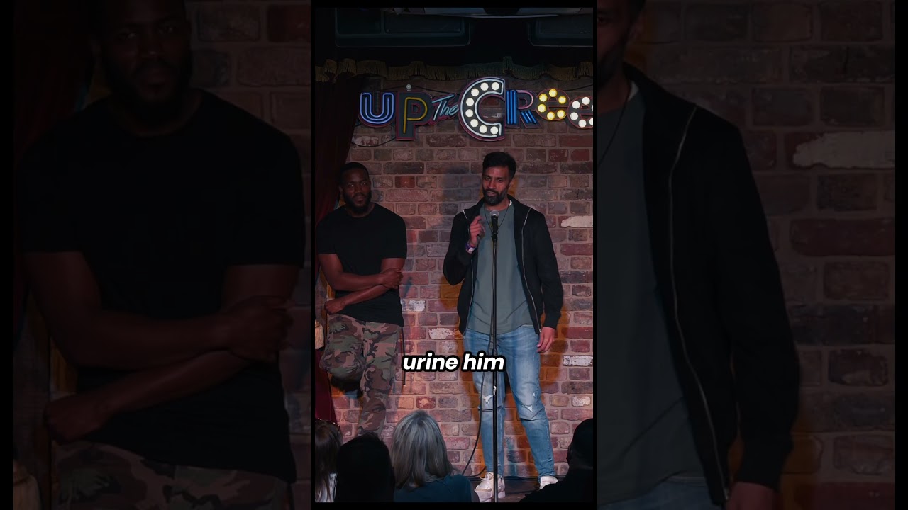 Asking audience member to come up and tell a joke. This guy (Amit Lakhani) smashed it.