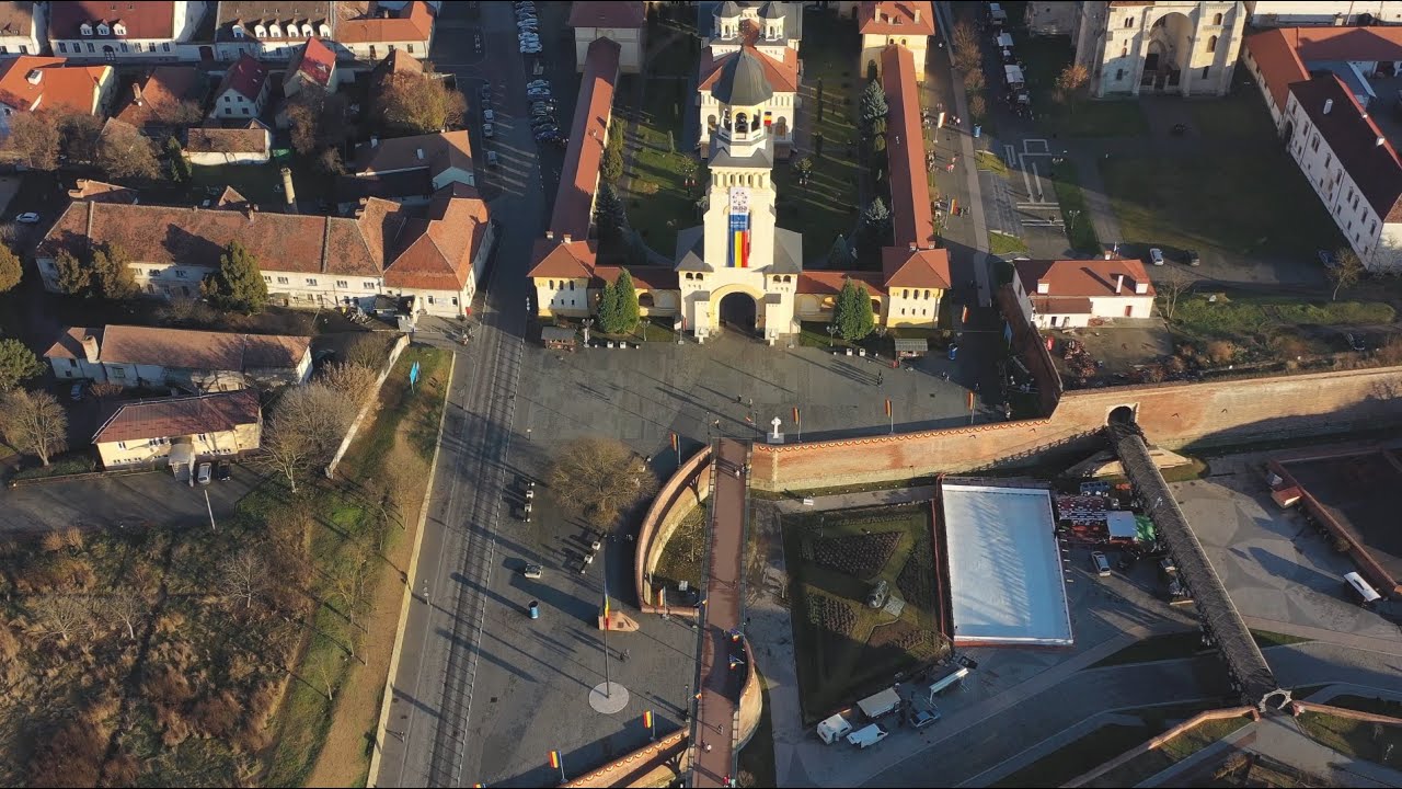 Desteaptă-te rom&acirc;ne - Imnul Național al Rom&acirc;niei (pian) - Cetatea din Alba Iulia