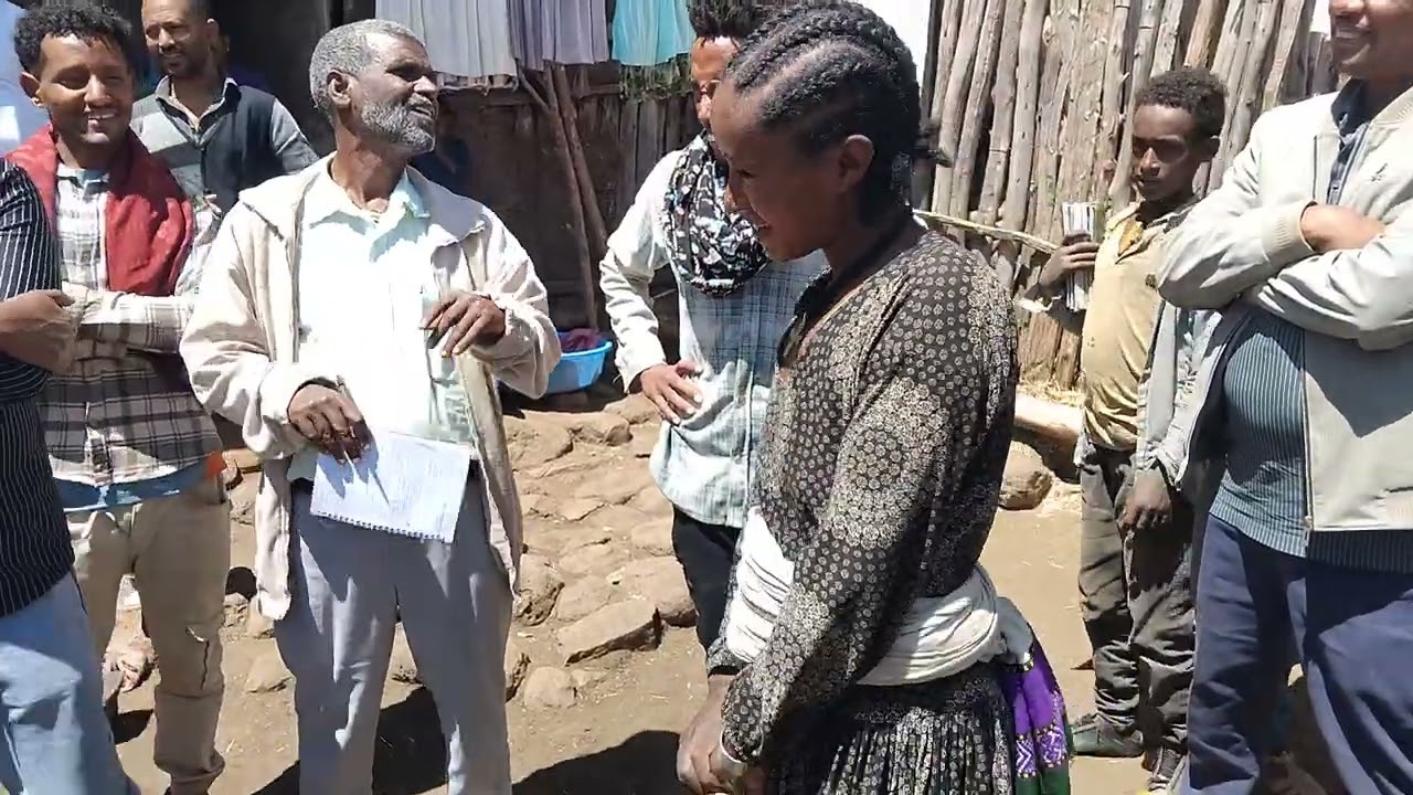 በጃናሞራ ወረዳ በሰሜን ጎንደር አይበገሬ /SEGORP ፕሮጀክት የተከናወኑ ተግባራት የመስክ ጉብኝት  ሲደረግ።
