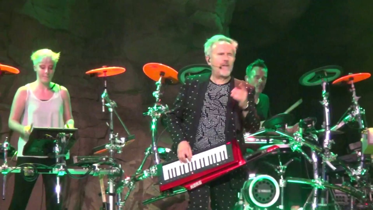 HOWARD JONES 