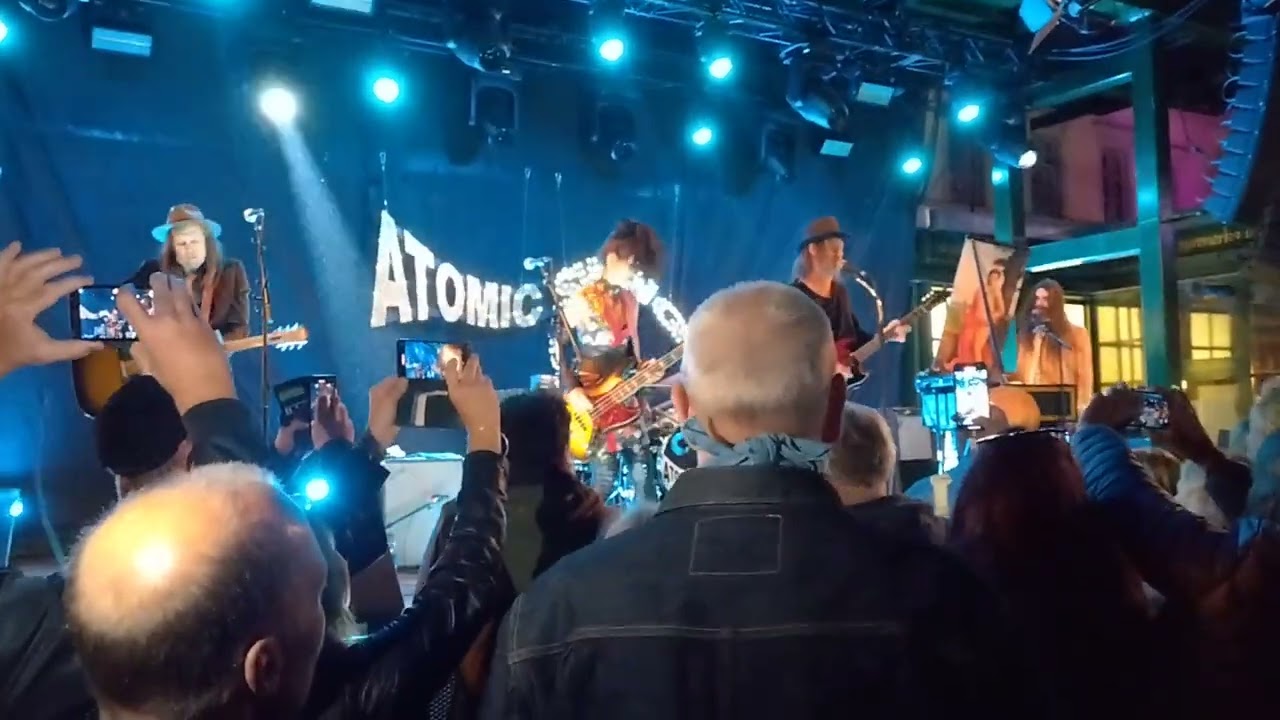 Stone Me Into The Groove - Atomic Swing, live  2022 Sept 12 @ Mosebacketerrassen, Stockholm, Sweden