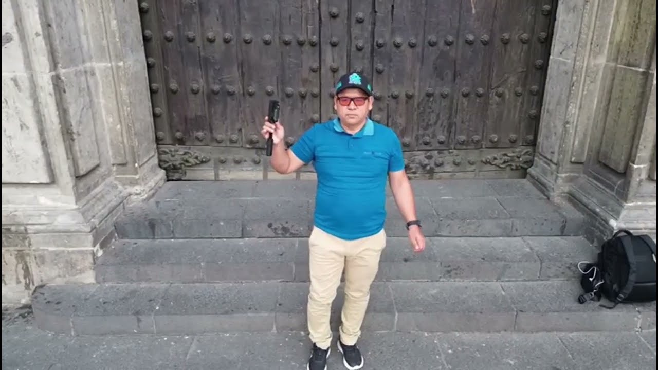 Vista con dron de la catedral de Guadalajara entrevista gente tours jalisco 😀😃🙂