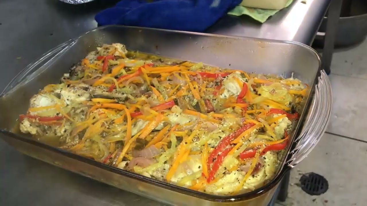 COMO HACER PESCADOS CON CAMARONES AL HORNO