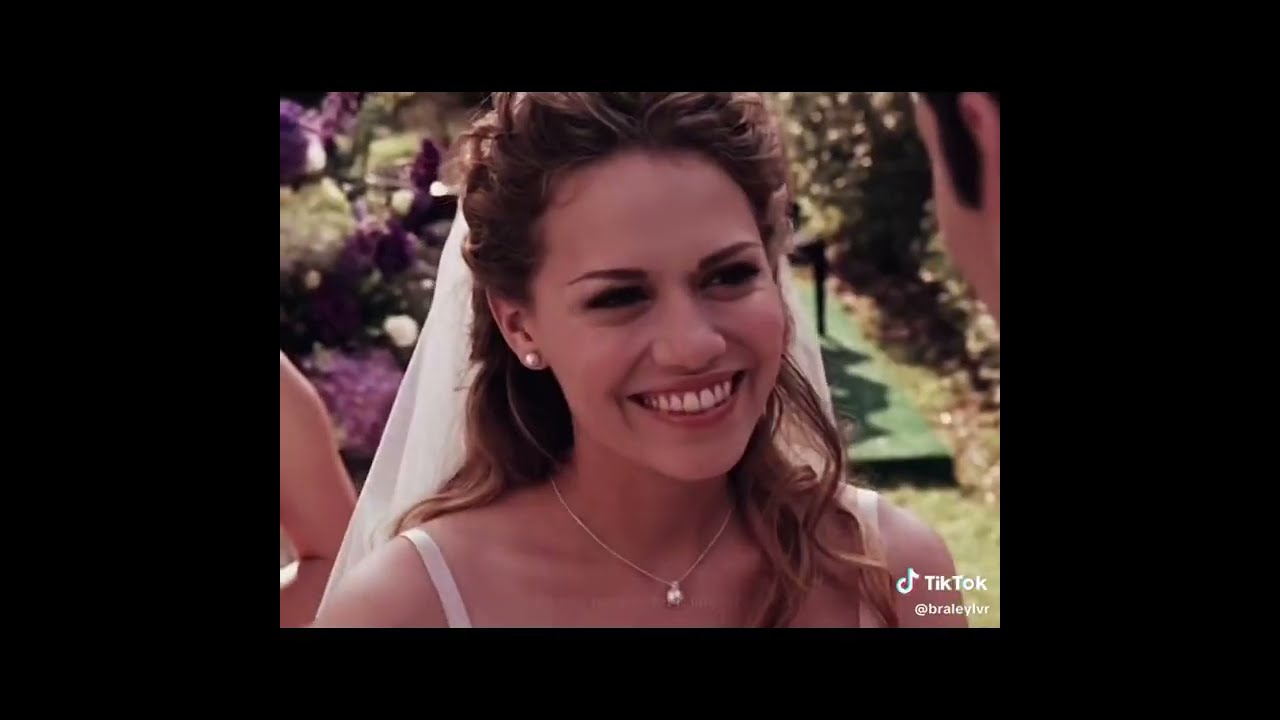 one tree hill tiktok edits but its mainly naley