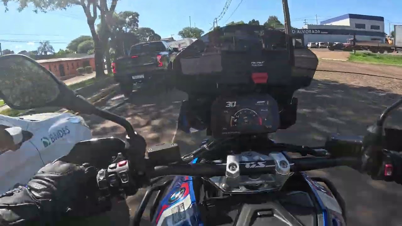 Primeira vez andando em uma Gs 1300 