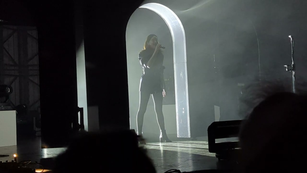 20240906 - St. Vincent - Reckless - Live at the Met, Philadelphia, PA.