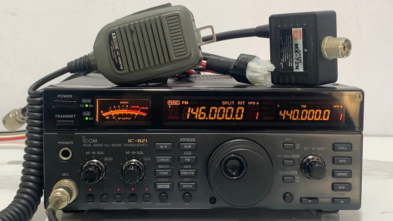 ICOM IC-821 VHF/UHF 40W/35W + Sattelite