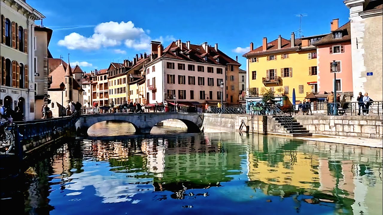 Exploring The Most Beautiful Canal Town You Never Knew About
