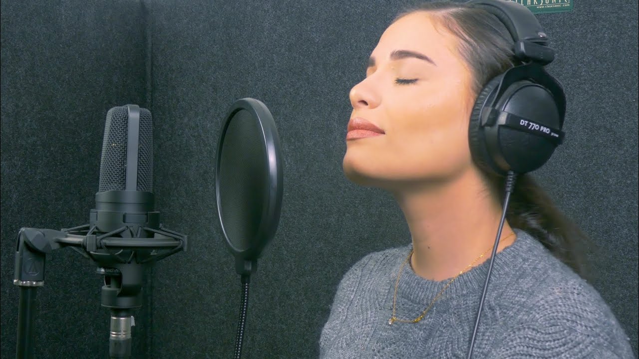 Holy Lord Carry On - Sandi Patty (Cover by Diana Recalde)