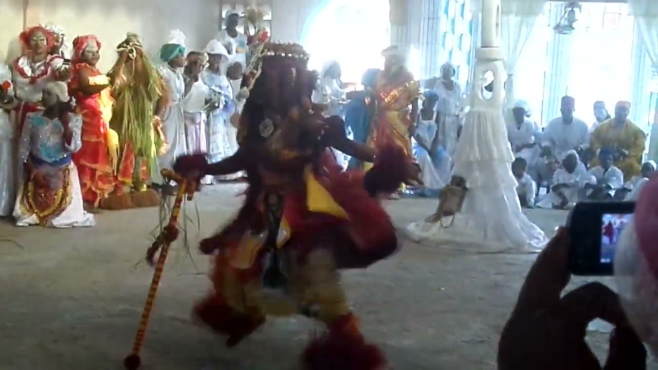 Souvenir mpao 2015 à la CLE DU PARADIS. Hommage à EYOLIZA ( RAMPA ).