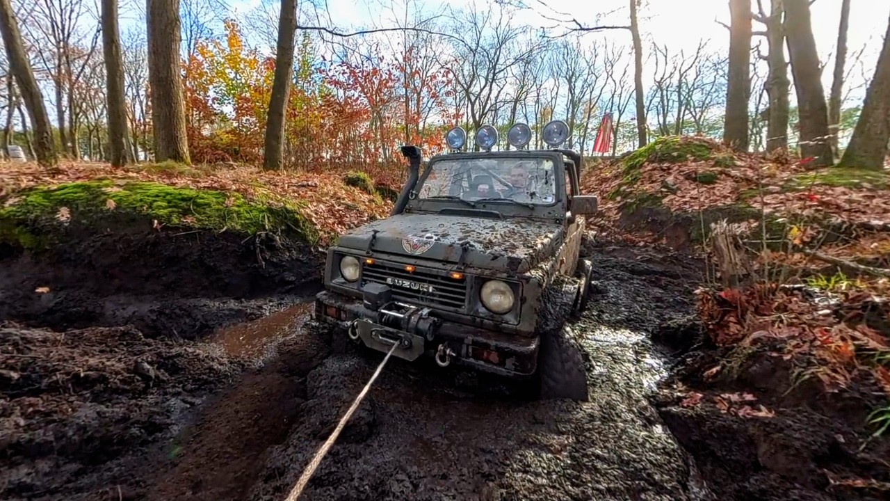 DICHTGENEPEN BILLEN in Overloon! 😱 Stichting JeeBee 4x4 Event vol technische uitdagingen! 💦