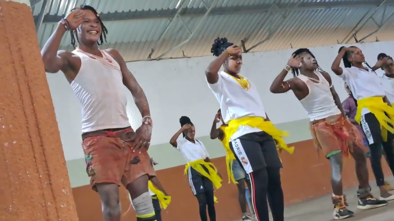 JOIN US FOR THE ENERGETIC SUKUMA DANCE AT THE YOUTH CONFERENCE! #BUGOBOGOBO DANCE.