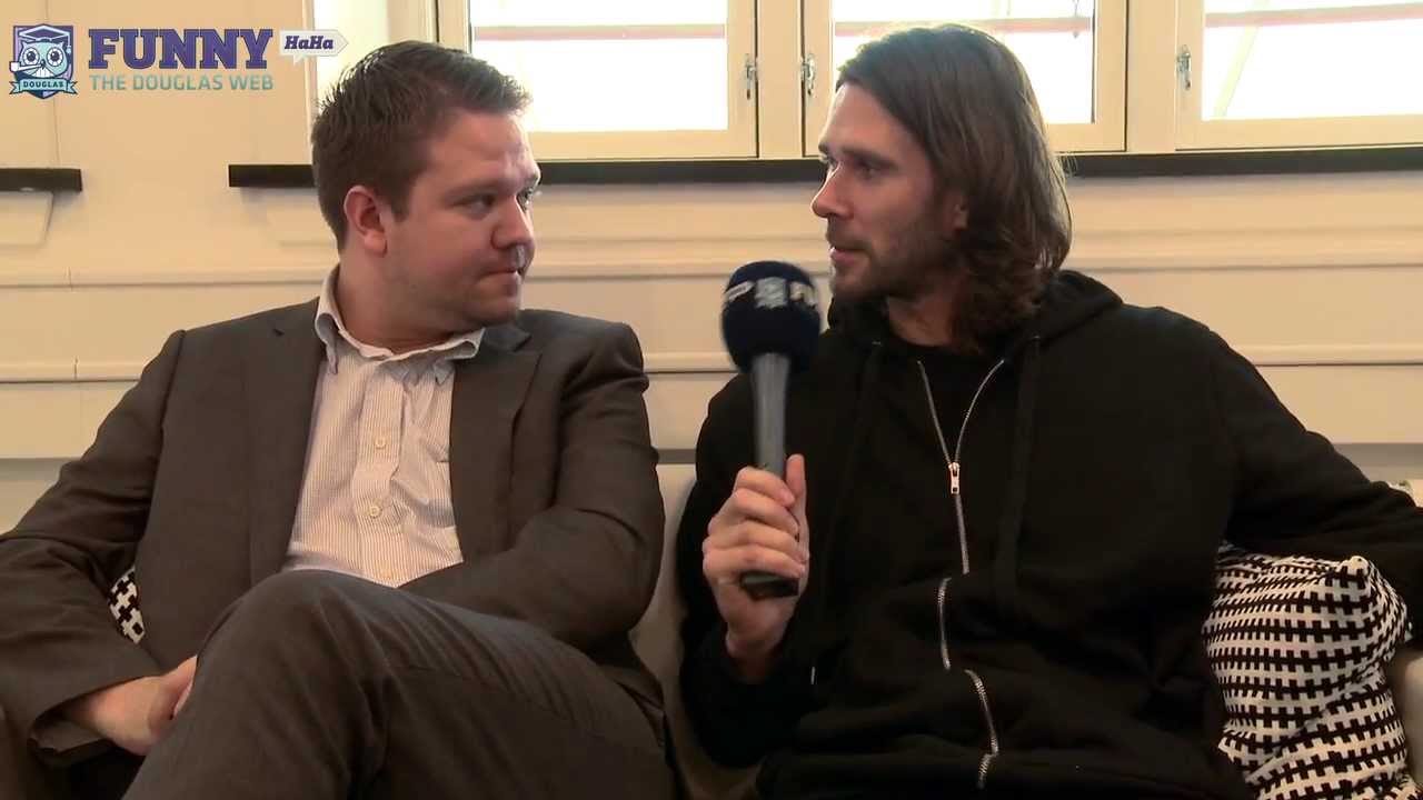 Bag om Live Fra Bremen. Med FunnyHaHa i Sofaen 3