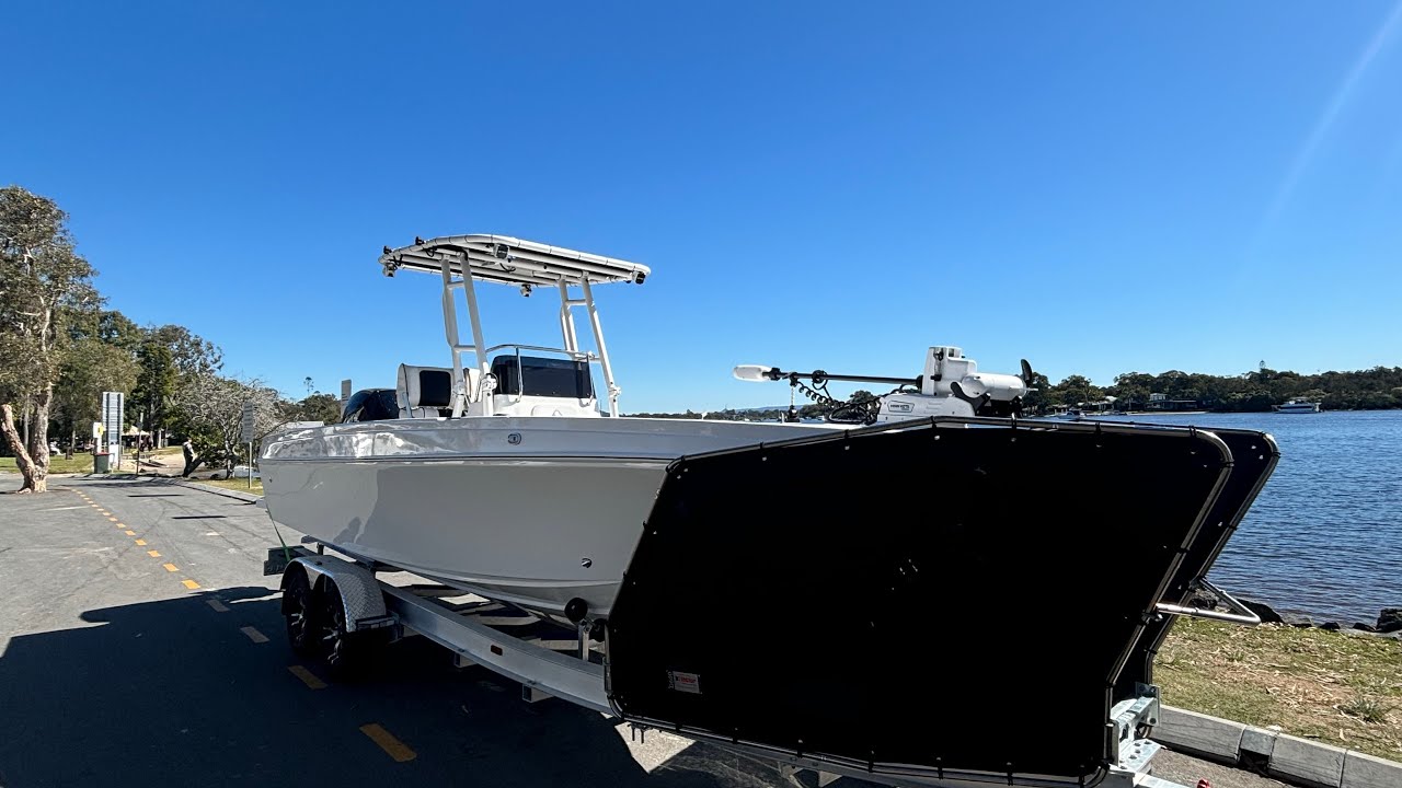 David's Custom Bonito Boats 660 Centre Console - Full Walkthrough - 300 Mercury- 500L Fuel Tabk