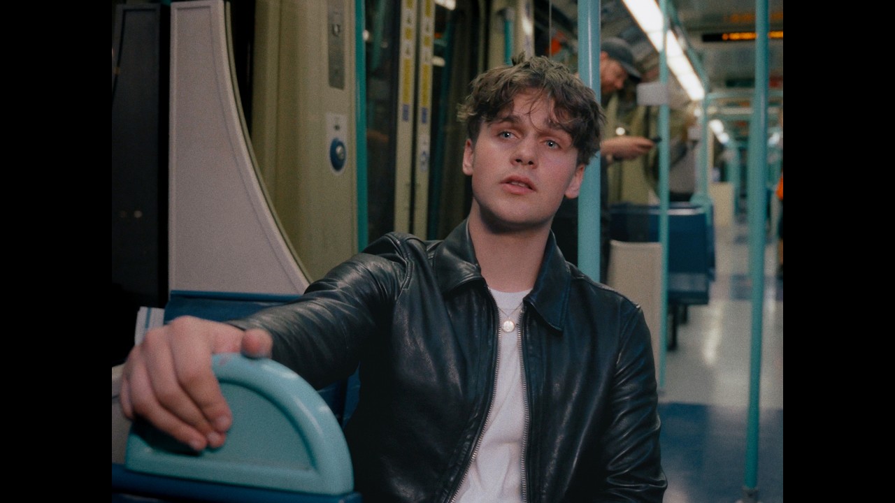 Ben Ellis - where she goes (visualiser)