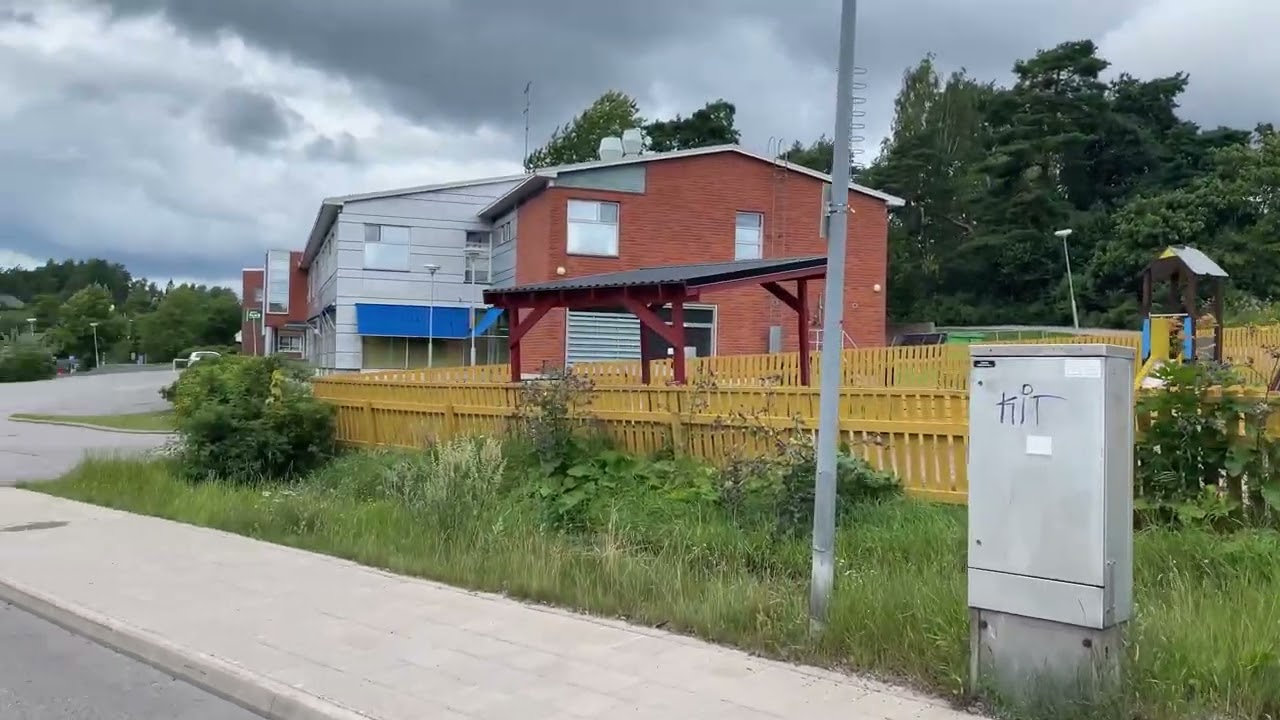 Hirvensalon Kukolasta Moikoisten ostarille / Turku, Finland (4K)