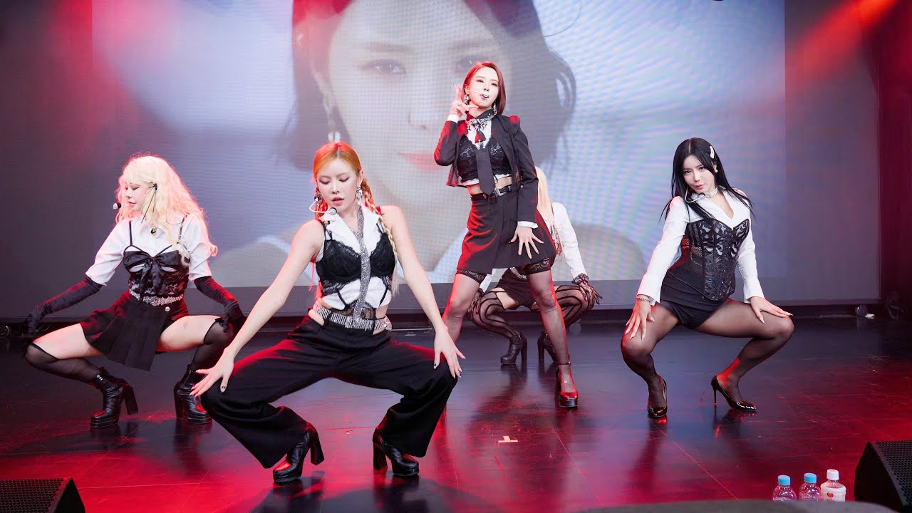 231123 레이샤 LAYSHA '붉은 꽃 Red Flower' 8K 직캠 @YES or NOT 레이샤 쇼케이스 by DaftTaengk