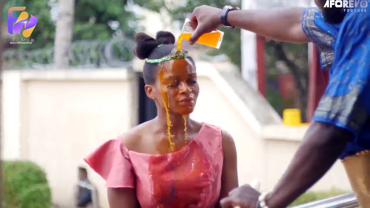La Fille Mystérieuse Qui A Sauvé La Vie Du Prince Royal Riche | Ne manquez pas ce film ROYAL pour