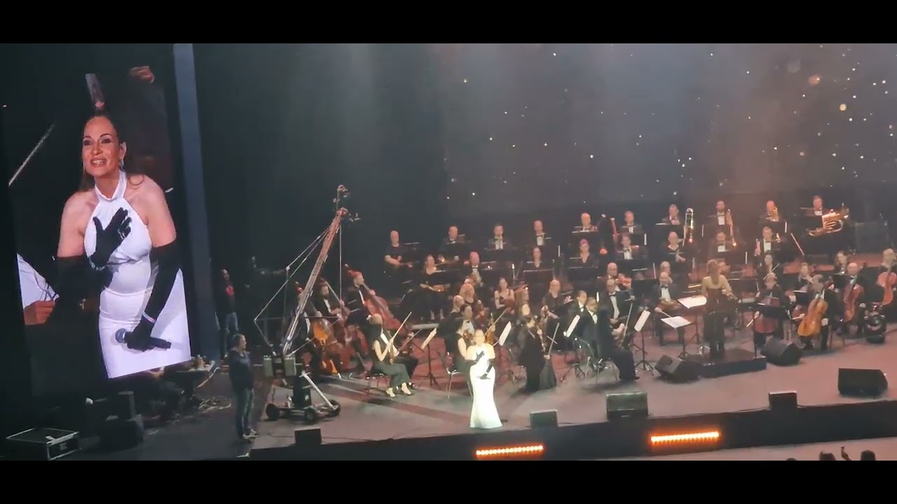 Med i žaoka - Jelena Tomašević (live)