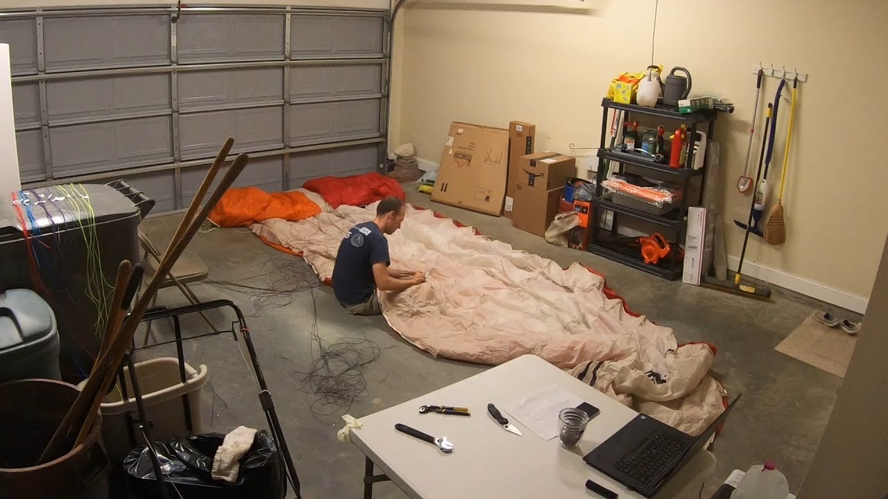 Timelapse: Changing paraglider lines on a used Ozone MojoPWR M
