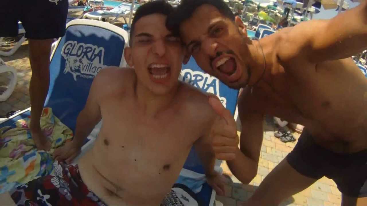 Giornata in piscina al GLORIA VILLAGE