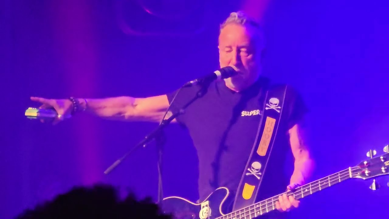 Love Vigilantes - Peter Hook and the Light, Interzone, Scarborough May 2025