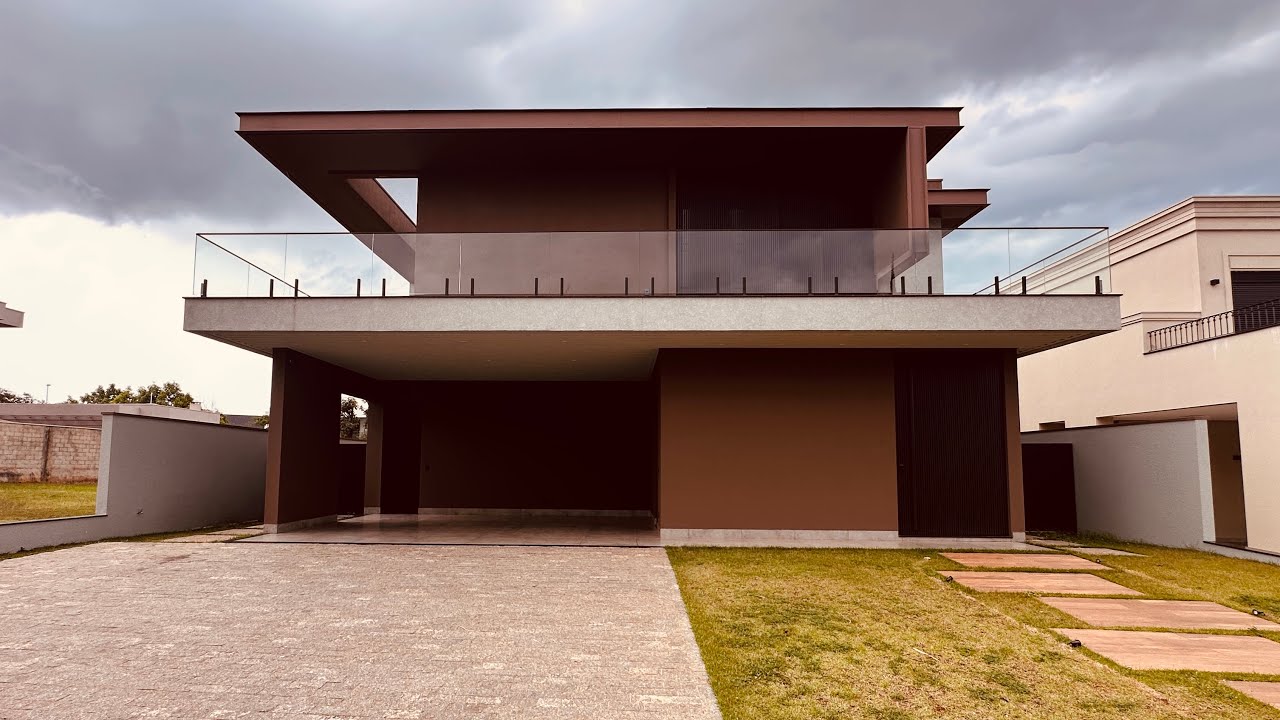 SOBRADO IMPONENTE COM 4 SUITES LOTE 702m2 NO COND MONT BLANC EM CAMPINAS PARA VENDA OU LOCAÇÃO