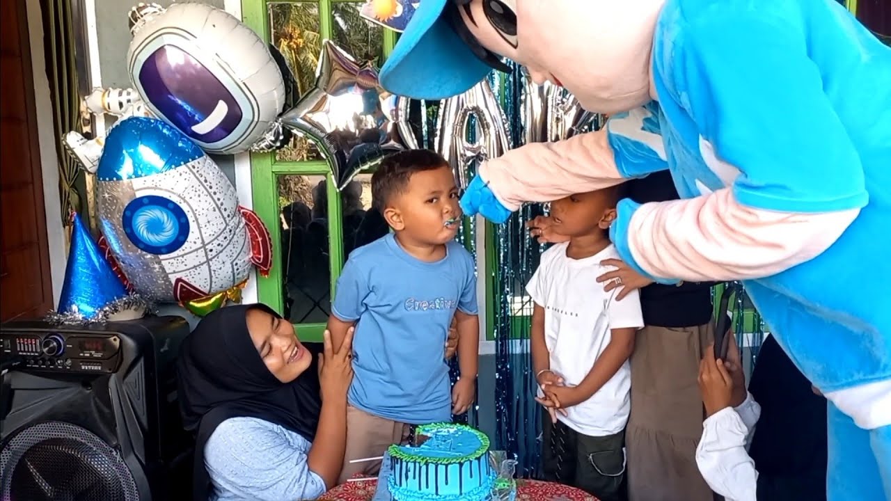 ULANG TAHUN AKIF BERSAMA BADUT BO BOI BOY