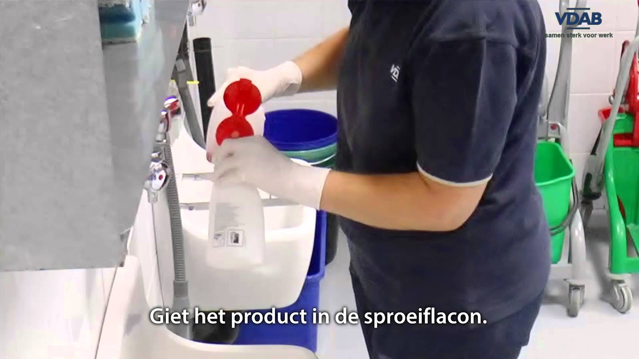17 b Sproeiflacon sanitair