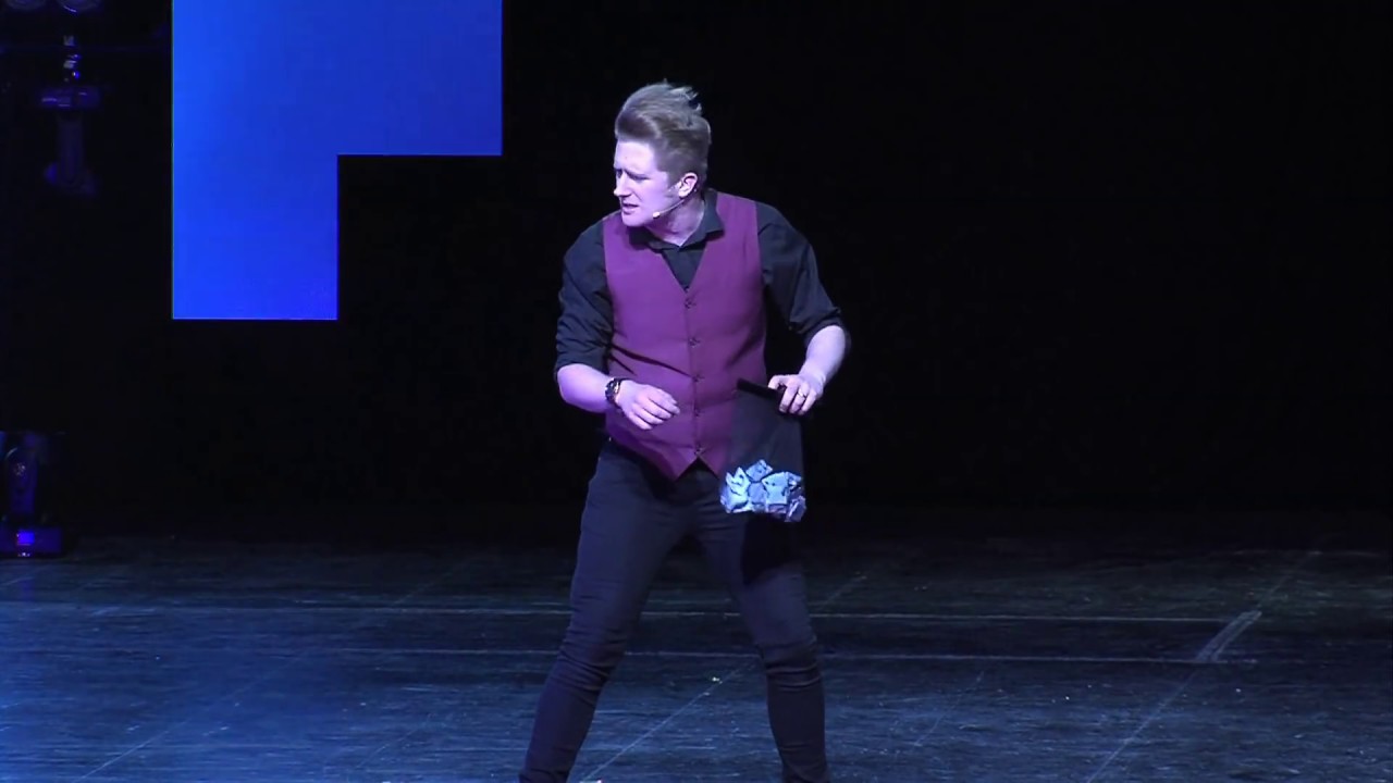 Liam Moorhouse UK Family Entertainer of the Year Competition. Blackpool Magic Convention.