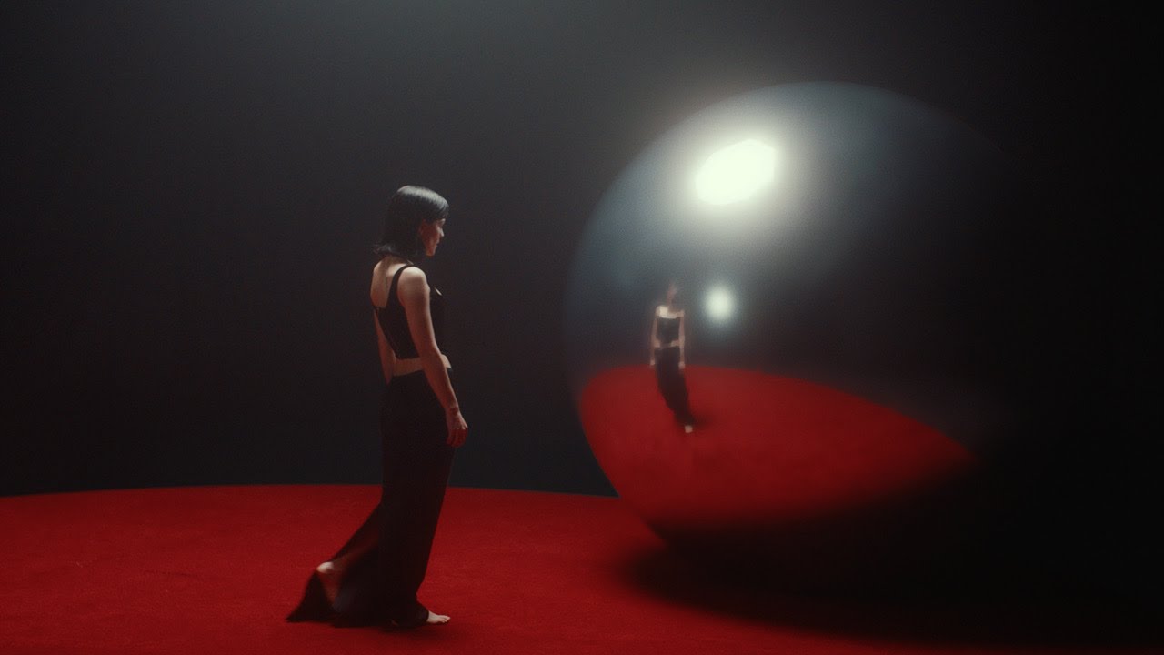 The Marías - Hold It Together