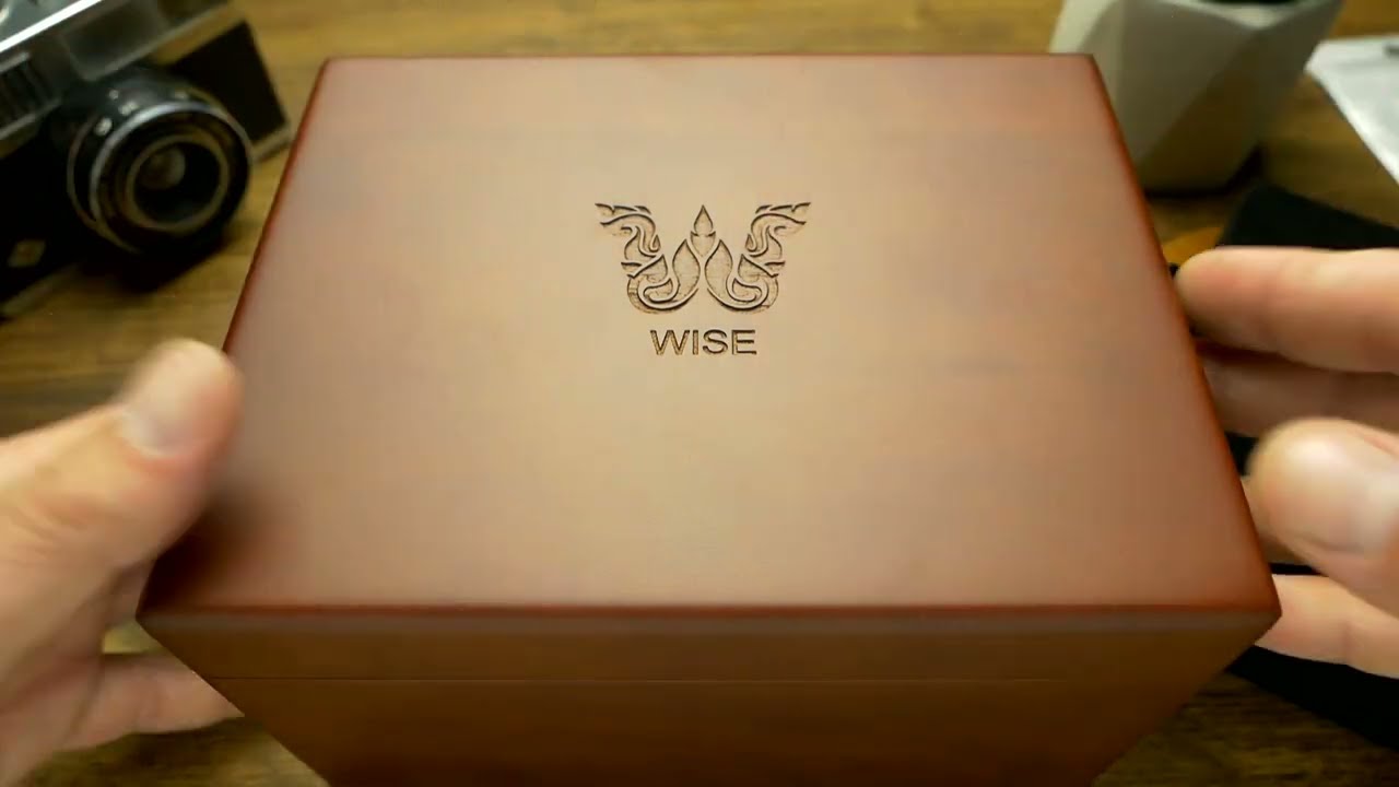 ЛУЧШИЕ «настоящие» часы GMT до 1000 долларов от Grand Seiko из Microbrands — распаковка Wise ADX
